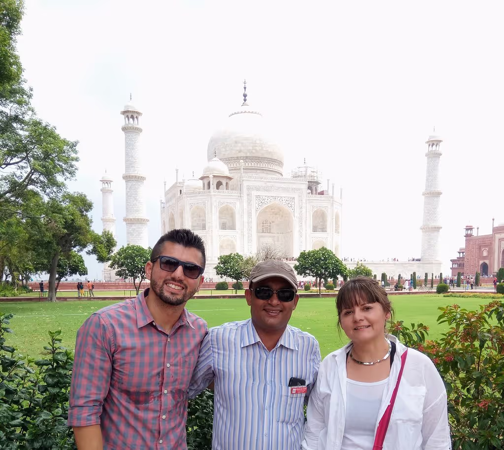 Delhi Private Tour - At Taj Mahal With Our Guest