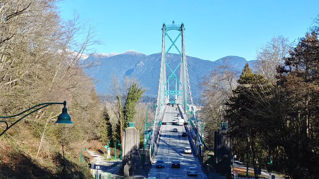 Vancouver Private Tour - Lions Gate Bridge, Vancouver