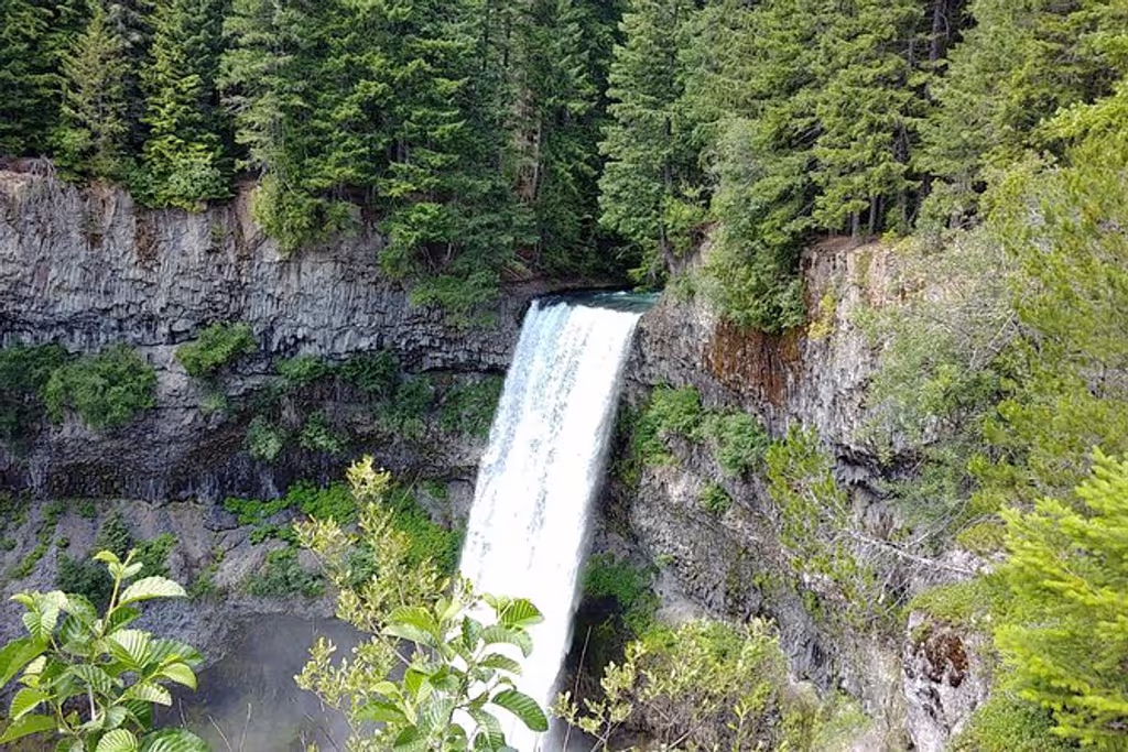Vancouver Private Tour - Brandywine Falls, Chekamus, Whistler