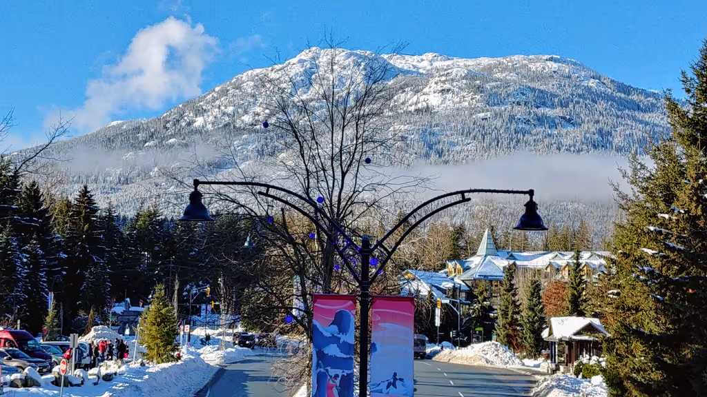 Vancouver Private Tour - Whistler Village, winter
