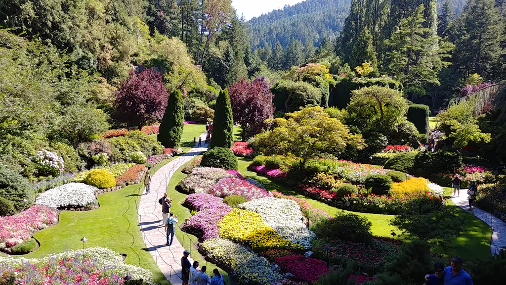 Vancouver Private Tour - Sunken Garden, Butchart Gardens, Saanich