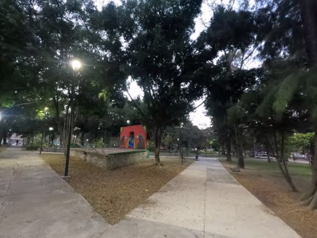 Guadalajara Private Tour - Throughout the city there are bike trails and jogging trails.