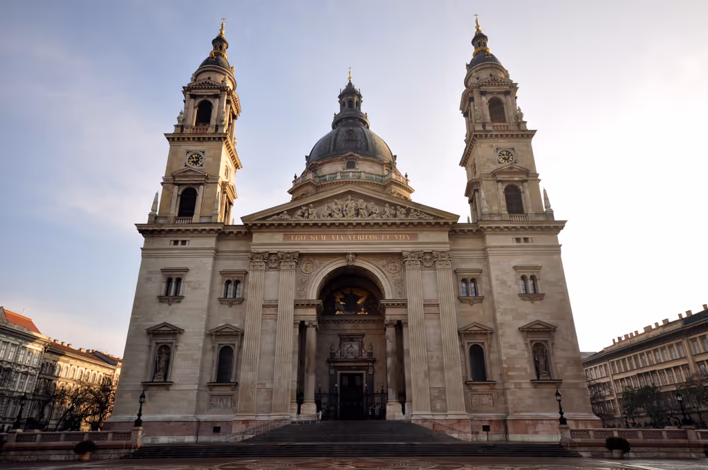 Budapest Private Tour - St Stephen's Basilica