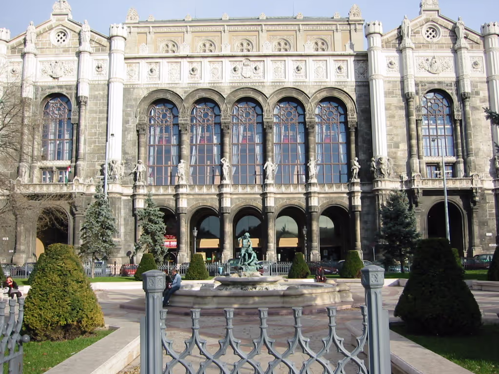 Budapest Private Tour - Vigadó Concert Hall