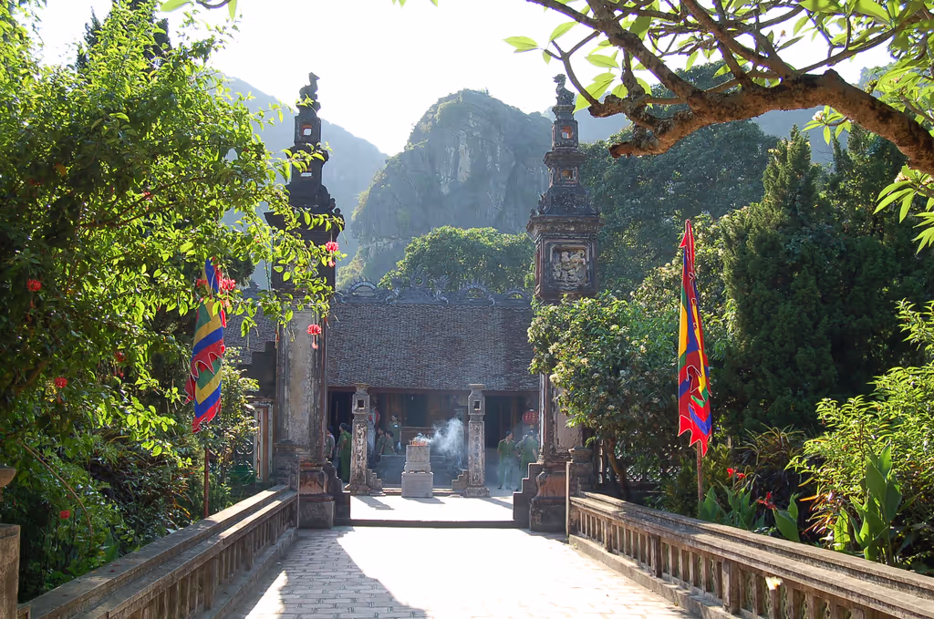 Hanoi Private Tour - Dinh and Le temple