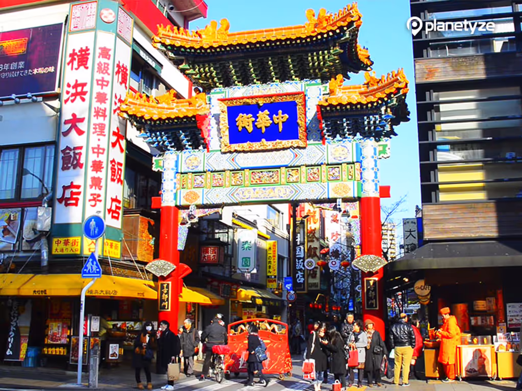 The gate at the entrance to Chinatown