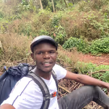 Uganda Tour Guide - Nabudere L.