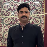 India Tour Guide - Girdhar S.
