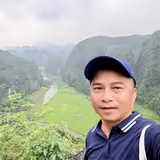 Vietnam Tour Guide - Tuyen N.
