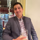India Tour Guide - Shailesh J.