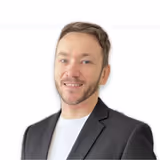 United Arab Emirates (UAE) Tour Guide - Maksim T.