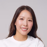 Japan Tour Guide - Kotomi M.