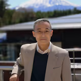 Japan Tour Guide - Moto E.