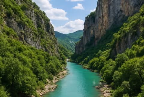 Berat Tour Guide