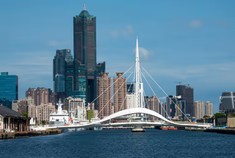 Kao-hsiung Tour Guide