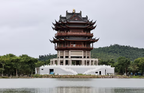 Wuhan Tour Guide