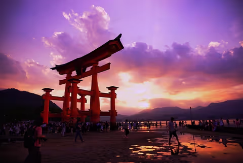 Hiroshima Tour Guide