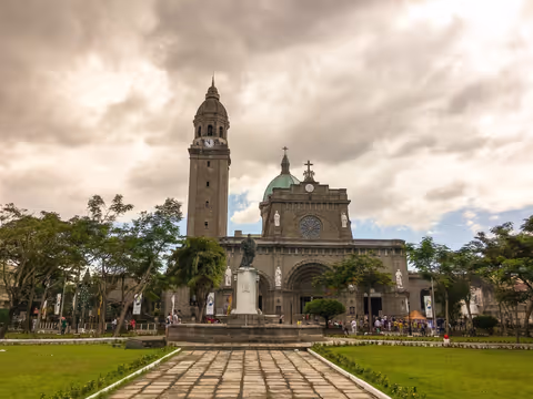 Manila Tour Guide