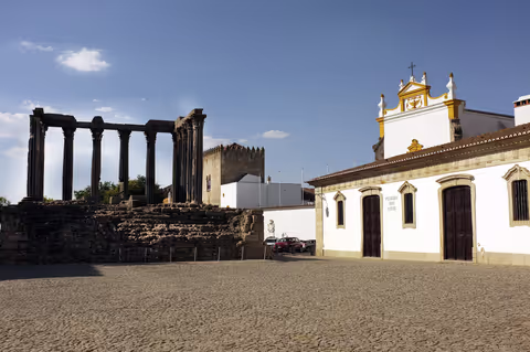 Evora Tour Guide
