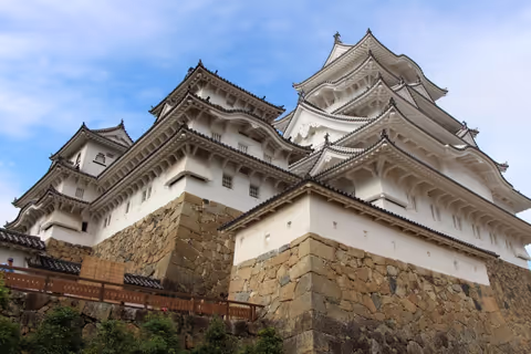 Himeji Tour Guide