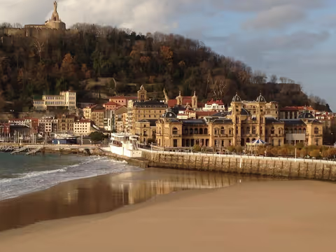 San Sebastian Tour Guide