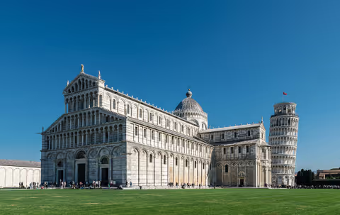 Pisa Tour Guide
