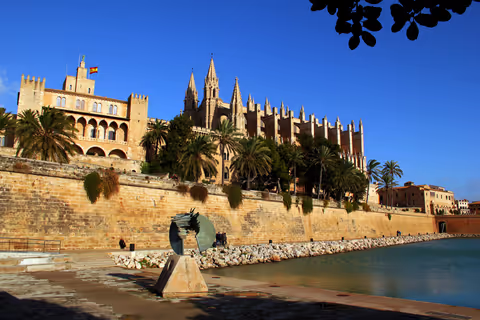 Mallorca (Majorca) Tour Guide