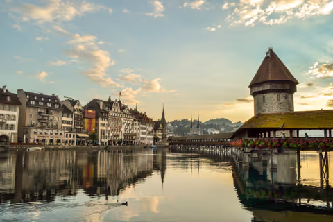 Lucerne Tour Guide