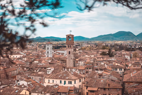 Lucca Tour Guide