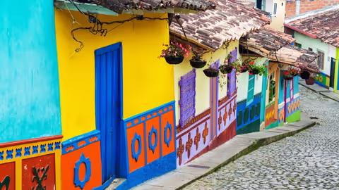 Colombia Tour Guide