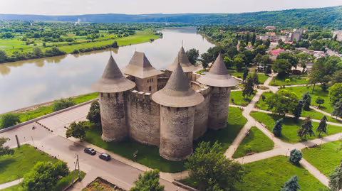 Moldova Tour Guide