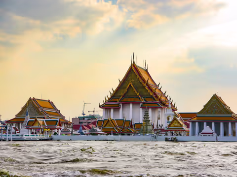 Thailand Tour Guide
