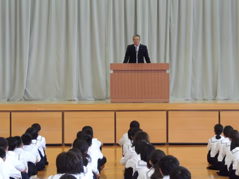 Welcome to the Japanese SCHOOL -VISITING is believing- ②A Day at School - All-school Assembly 