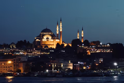 Add Some Leisure To Your Business Trip With Private Guided Tours In Istanbul 