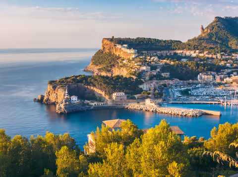 Day Trip to Mallorca from Barcelona: Best Itinerary, Transport & Must-See Spots