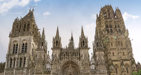 30 Best Paris Day Trips by Train – A Tour Guide’s Ultimate List