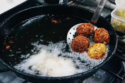 Cairo Street Food Tour: What to Eat, Is It Safe, and 5 Private Experiences Worth Booking