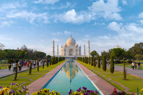Taj Mahal Day Trip from Delhi: Is One Day Really Enough?