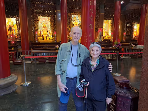 Taiwan Tours for Seniors: MRT Walking, Temple Stairs & How to Plan For Comfort