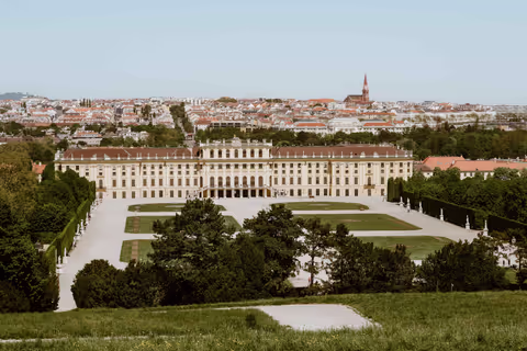 Best Tours for Seniors in Austria: A Low-Impact Guide to Vienna and Nearby Countryside Escapes