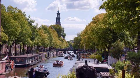 Best Tours for Seniors in Netherlands: Navigating Bike Lanes, Tulip Dates & Accessibility