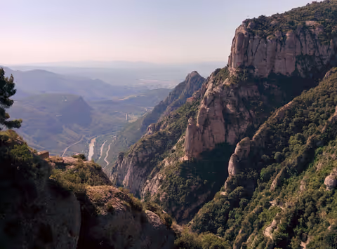 Hire a Private Driver in Barcelona: Do You Need One for Montserrat, Sagrada Família, or the Airport?