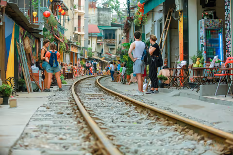 Hanoi Old Quarter Walking Tour: Self-Guided vs. Privately Guided