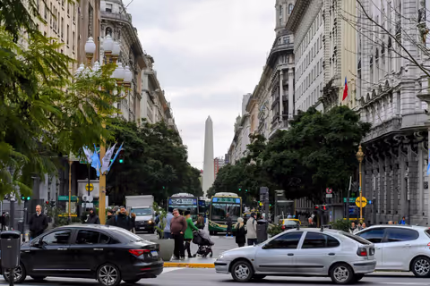 Hire a Private Driver in Buenos Aires (EZE): Is a Pre-Arranged Airport Pickup Worth It?
