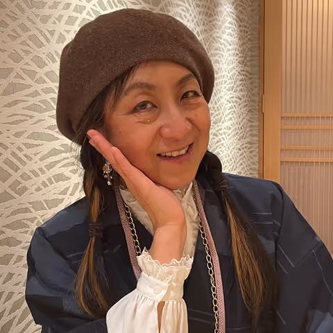 Rie M.