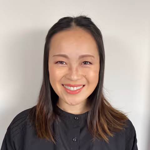 Miki J.