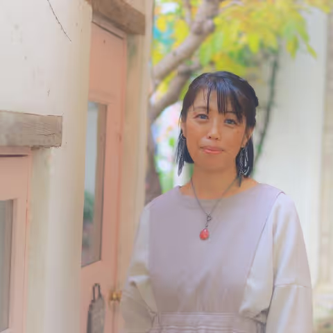Osaka Tour Guide - Chie W.