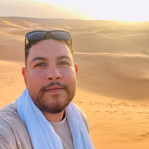 Riad S.
