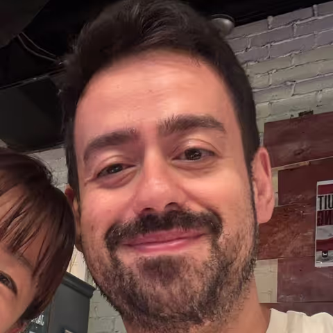 Ivan R.