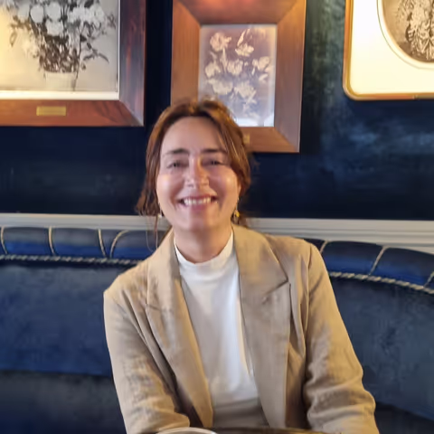 Paola D.